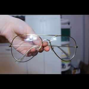 gold aviator glasses